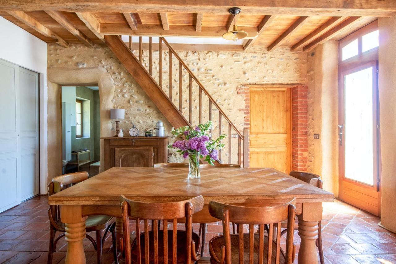 Ecogite Rural La Cle des Champs Peyrelongue-Abos Extérieur photo