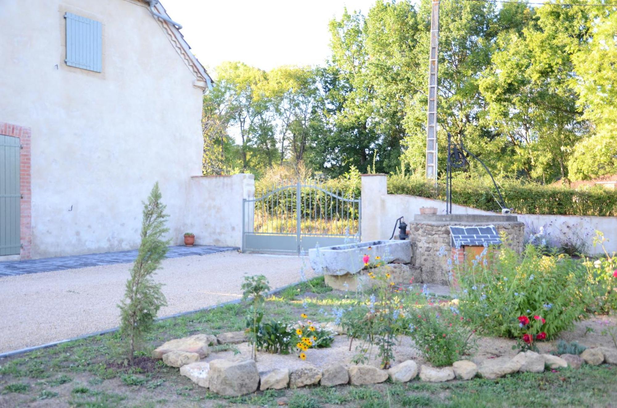 Ecogite Rural La Cle des Champs Peyrelongue-Abos Chambre photo