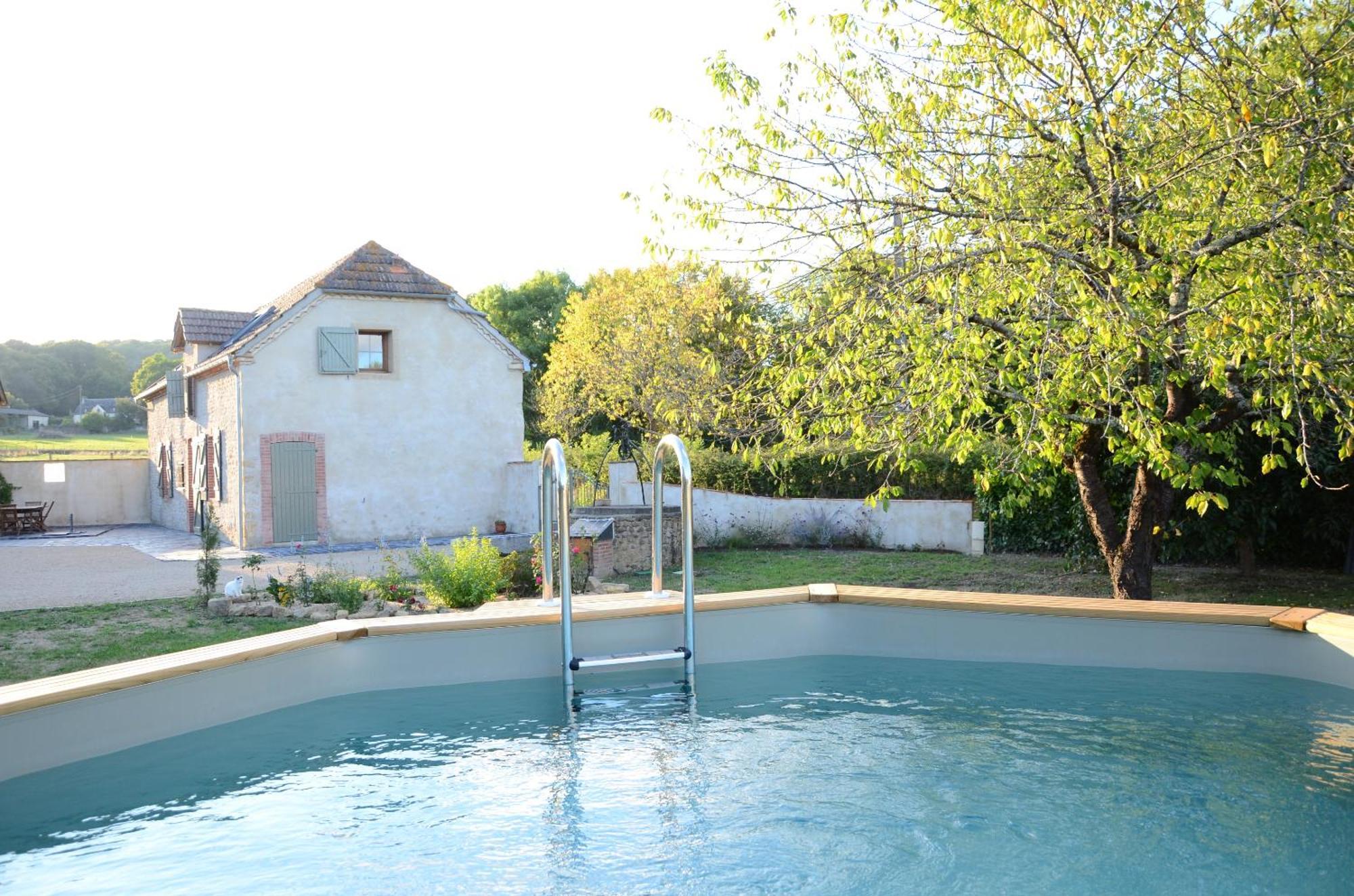 Ecogite Rural La Cle des Champs Peyrelongue-Abos Extérieur photo